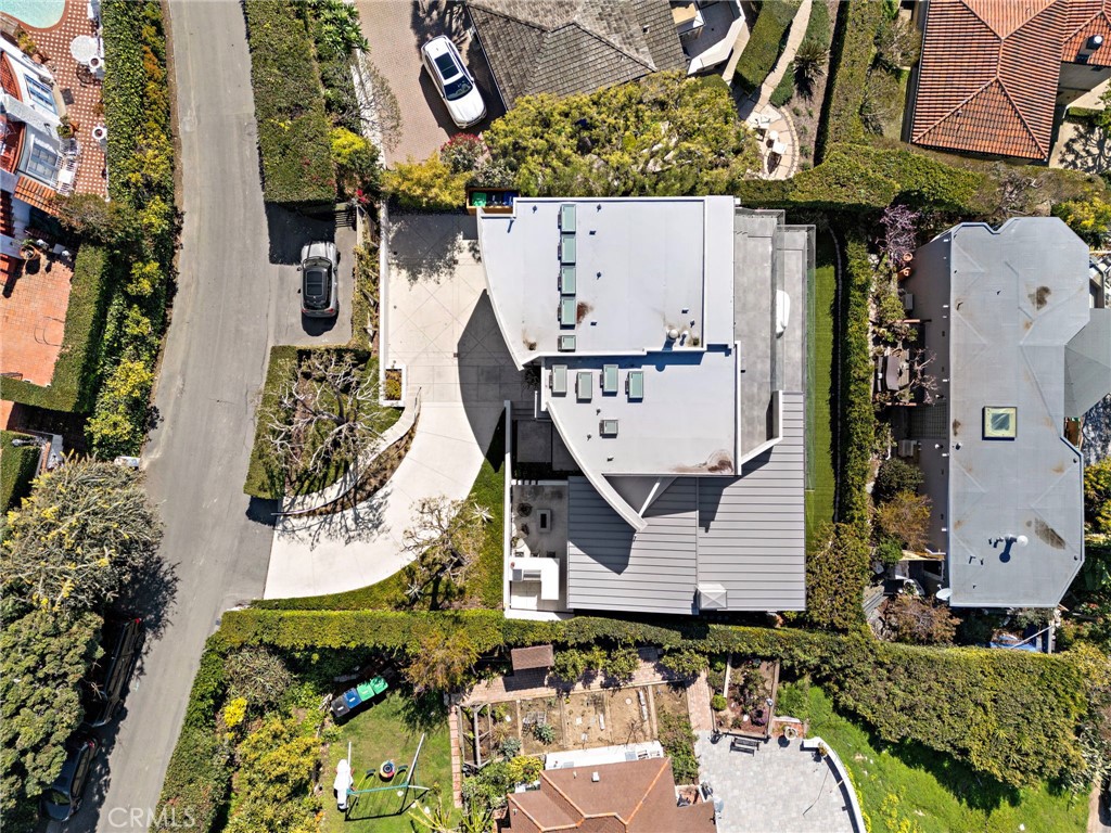 727 Bayview Place Laguna Beach, CA 92651 - Photo 75 of 75 an aerial view of a house with a yard and a fountain