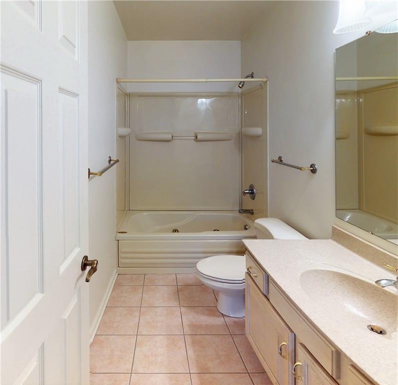 160 Robinson Run Road Butler, PA 16002 - Photo 13 of 25 Full Guest Bath on Main Floor