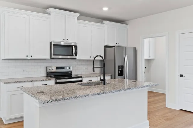 $364,900 | 9517 Balmy Lane, Manor, TX 78653