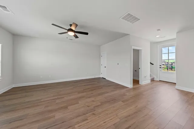 $364,900 | 9517 Balmy Lane, Manor, TX 78653