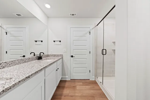 $364,900 | 9517 Balmy Lane, Manor, TX 78653