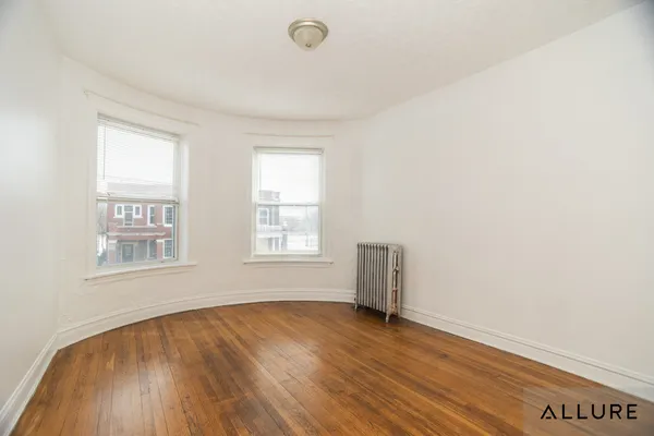$1,300 | 7250 South Yale Avenue, Unit 3S, Chicago, IL 60621
