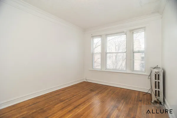 $1,300 | 7250 South Yale Avenue, Unit 3S, Chicago, IL 60621