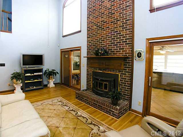 555 Compton Road Clover, SC 29710 - Photo 5 of 16 Gallery Image 5