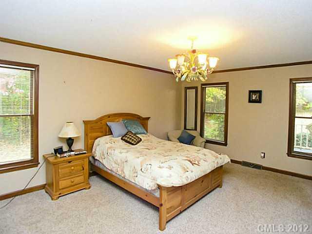 555 Compton Road Clover, SC 29710 - Photo 8 of 16 Gallery Image 8