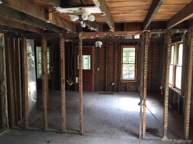 7520 Rushton Road Brighton, MI 48116 - Photo 9 of 16 interior