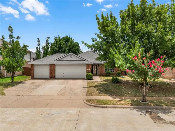 $274,999 | 717 Partridge Drive, Saginaw, TX 76131