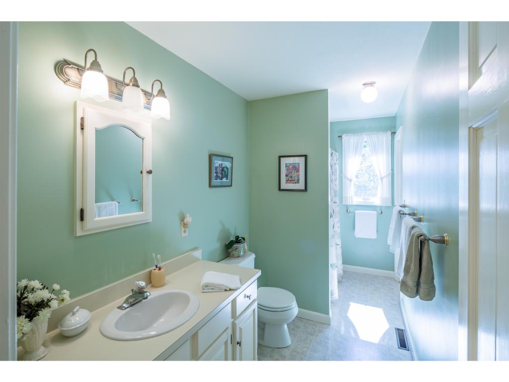445 Ocean Road, Unit 5 Portsmouth, NH 03801 - Photo 13 of 25 Gallery Image 13