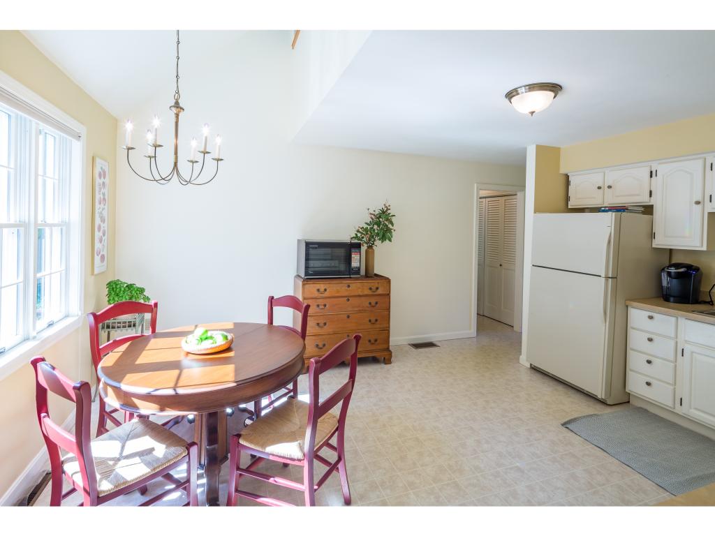 445 Ocean Road, Unit 5 Portsmouth, NH 03801 - Photo 9 of 25 Gallery Image 9