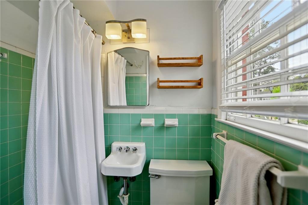 3224 Kensington Road Avondale Estates, GA 30002 - Photo 24 of 59 a bathroom with a toilet and a sink