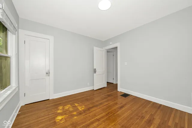 $1,695 | 3343 Carrollton Avenue, Indianapolis, IN 46205