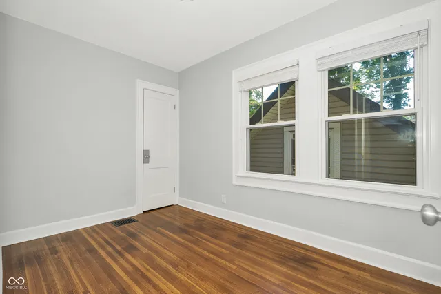 $1,695 | 3343 Carrollton Avenue, Indianapolis, IN 46205