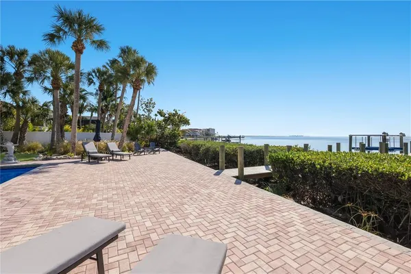 $2,195,000 | 3908 Bayside Drive, Bradenton, FL 34210