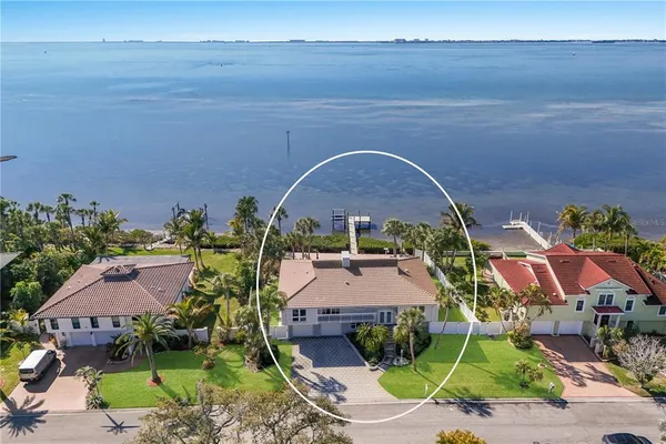 $2,195,000 | 3908 Bayside Drive, Bradenton, FL 34210