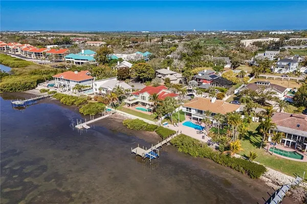 $2,195,000 | 3908 Bayside Drive, Bradenton, FL 34210