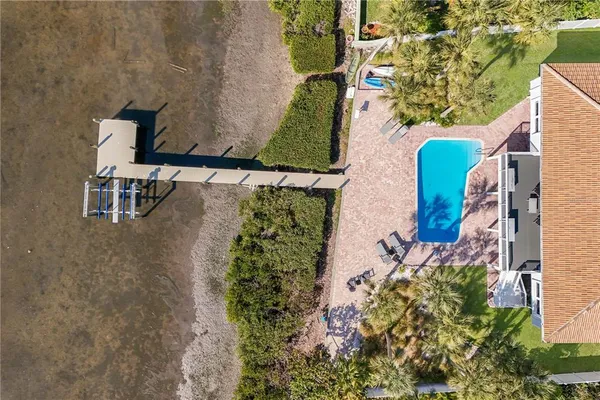 $2,195,000 | 3908 Bayside Drive, Bradenton, FL 34210