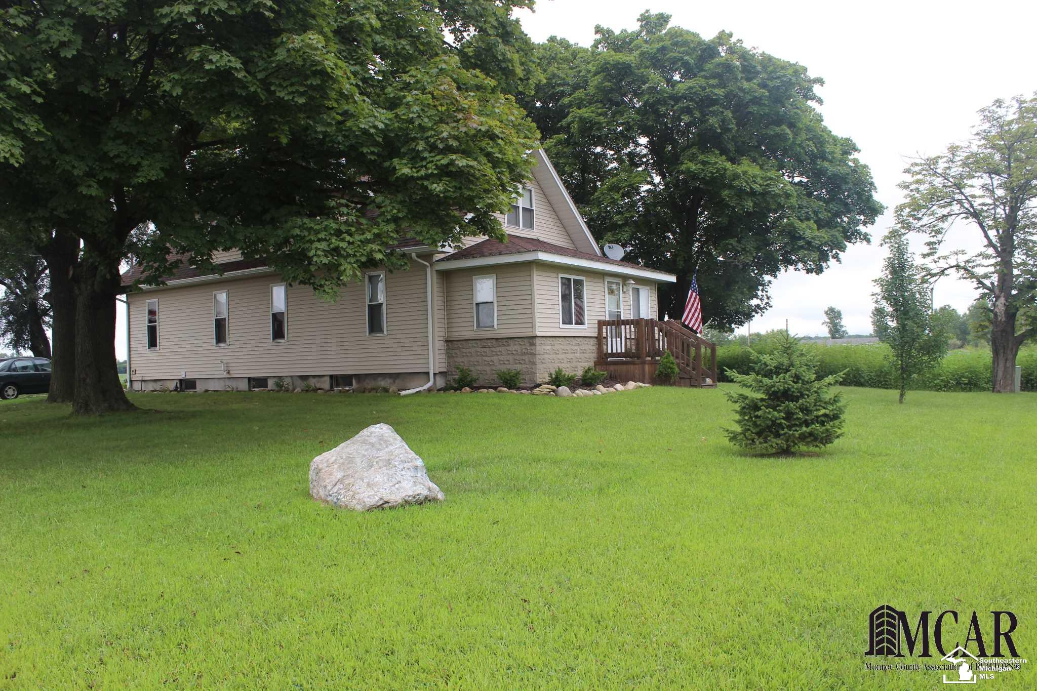 8930 Ostrander Road Maybee, MI 48159 - Photo 3 of 44 21493364-2.JPG