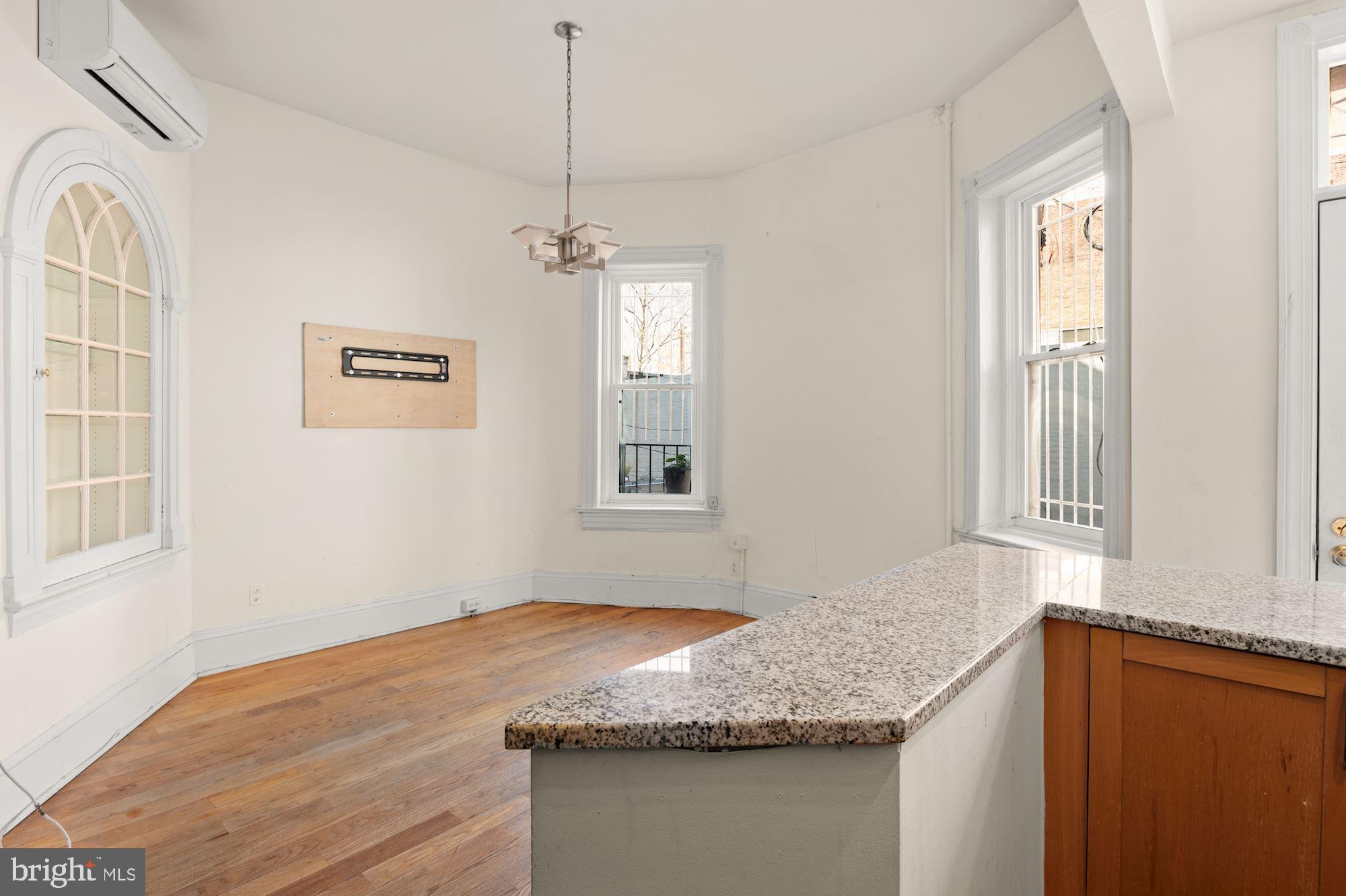 2004 15th Street Northwest Washington, DC 20009 - Photo 5 of 32