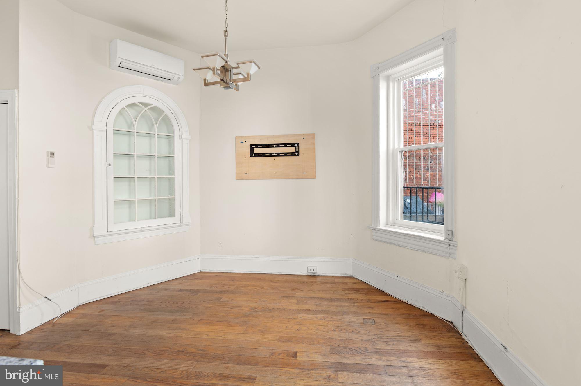 2004 15th Street Northwest Washington, DC 20009 - Photo 8 of 32