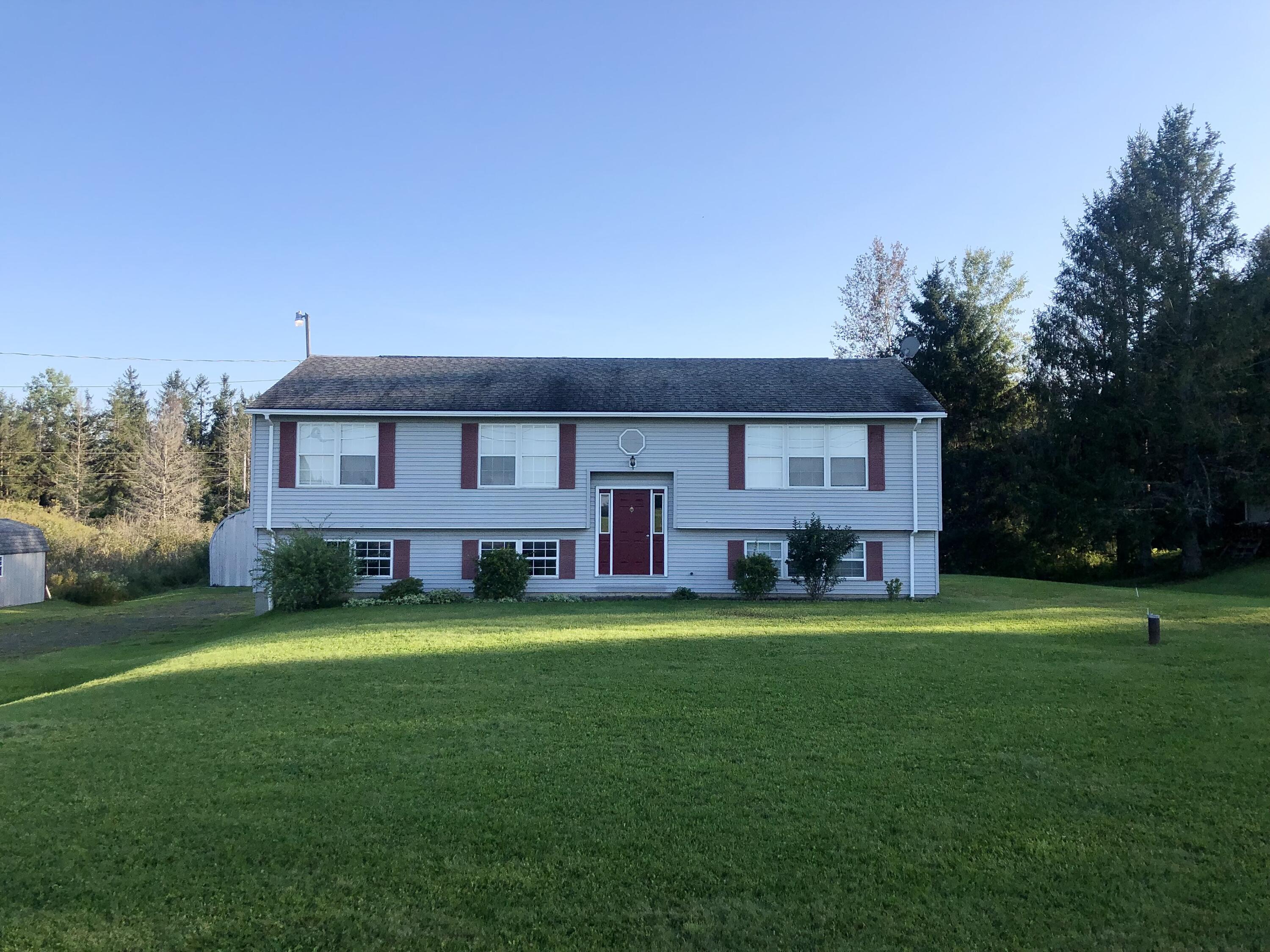 892 Fuller Road Hermon, ME 04401 - Photo 2 of 36 IMG_E2635 (1)