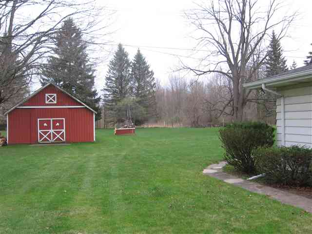 4606 Main Street Applegate, MI 48401 - Photo 6 of 6 31096391-5.JPG
