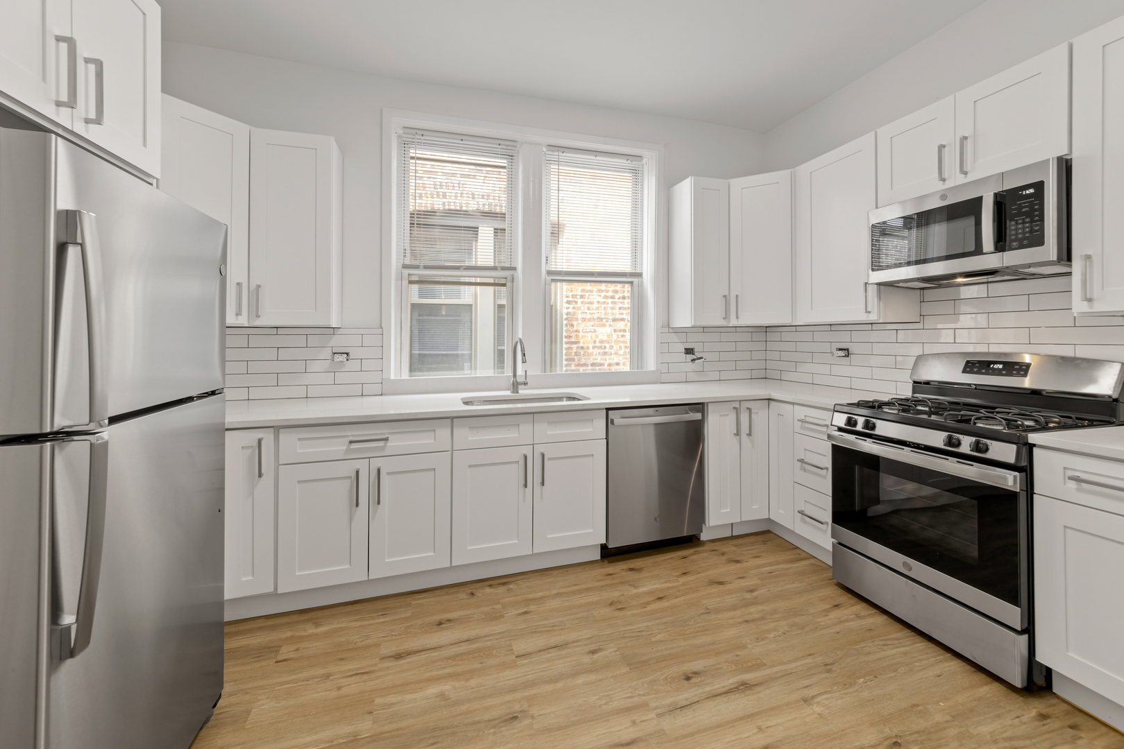 1349 West Taylor Street, Unit 2F Chicago, IL 60607 - Photo 2 of 15