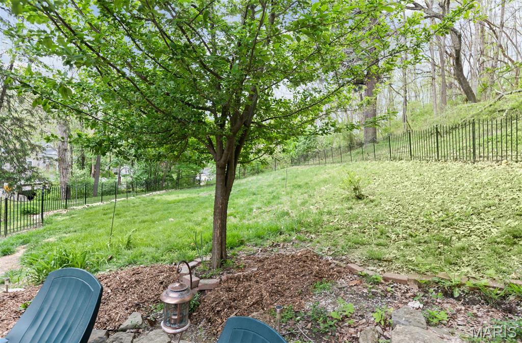 87 Mill Street Elsah, IL 62028 - Photo 9 of 47