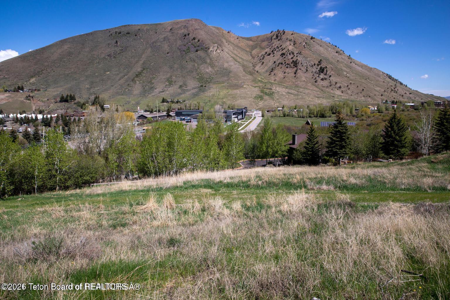 701 Rodeo Drive Jackson, WY 83001 - Photo 2 of 8 20220505163904397626000000-o