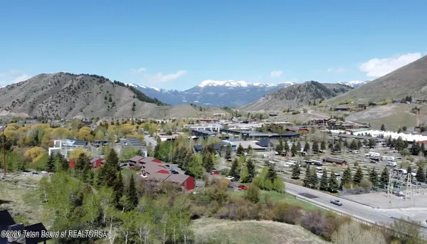 $1,995,000 | 701 Rodeo Drive, Jackson, WY 83001