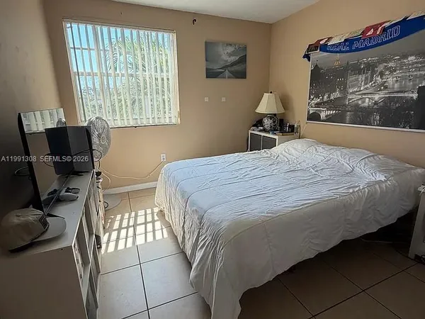 $2,300 | 9715 Fontainebleau Boulevard, Unit E213, Miami, FL 33172