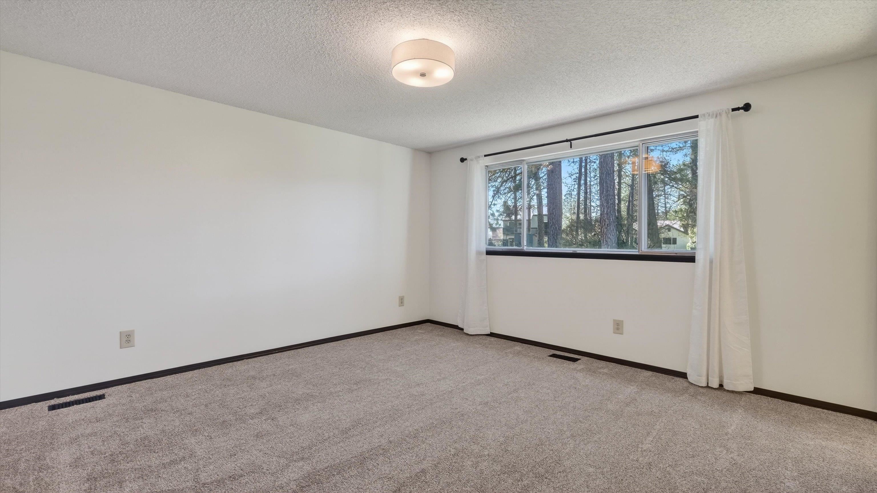 512 West Hastings Road Spokane, WA 99218 - Photo 16 of 33