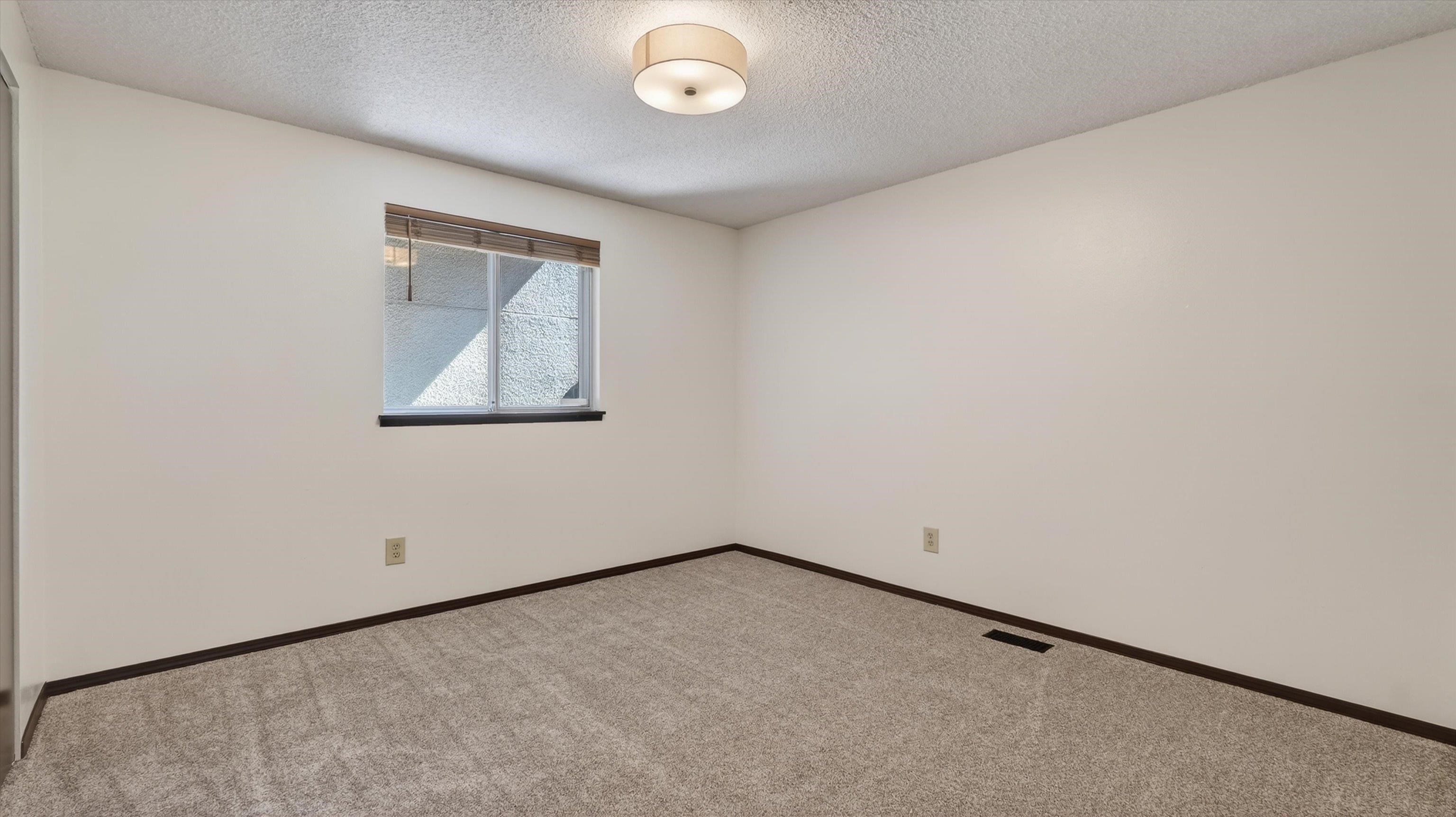 512 West Hastings Road Spokane, WA 99218 - Photo 19 of 33