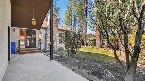 $409,950 | 512 West Hastings Road, Spokane, WA 99218
