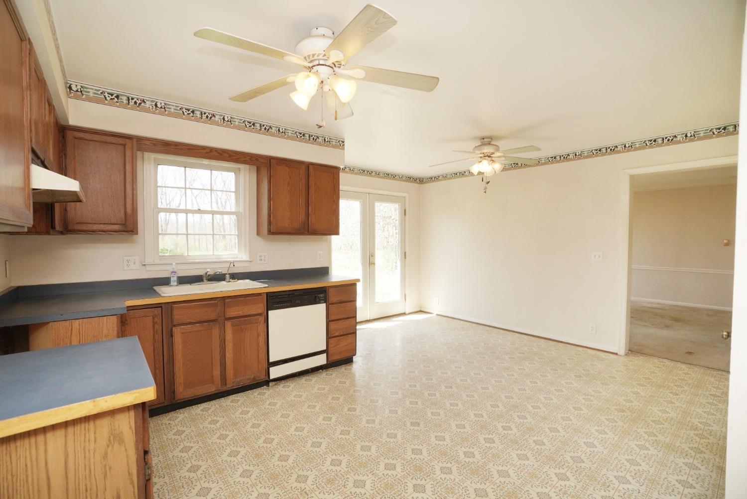 6547 Middleboro Road Blanchester, OH 45107 - Photo 7 of 50