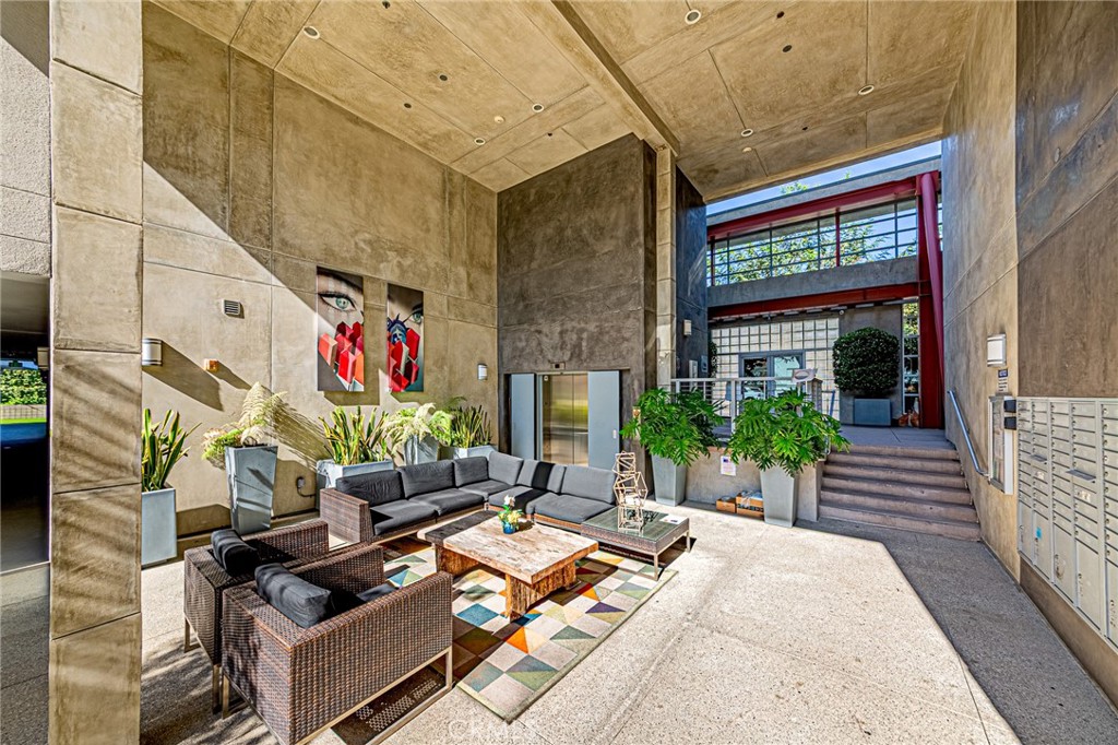 11500 Tennessee Avenue, Unit 103 Los Angeles, CA 90064 - Photo 39 of 50