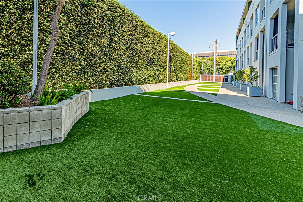 11500 Tennessee Avenue, Unit 103 Los Angeles, CA 90064 - Photo 44 of 50