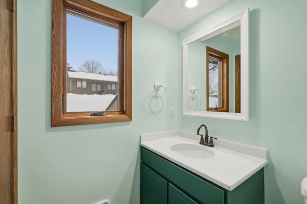 $299,900 | 1275 Brighton Square, New Brighton, MN 55112