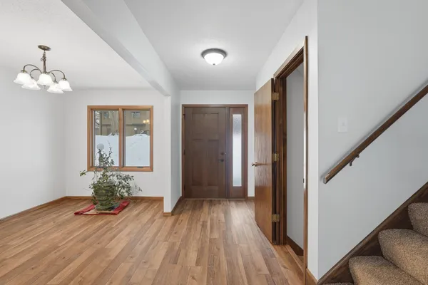 $299,900 | 1275 Brighton Square, New Brighton, MN 55112