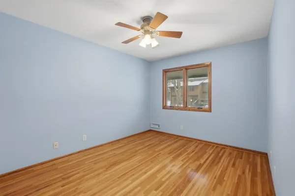 $299,900 | 1275 Brighton Square, New Brighton, MN 55112