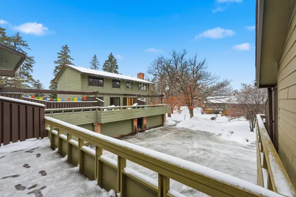 $299,900 | 1275 Brighton Square, New Brighton, MN 55112