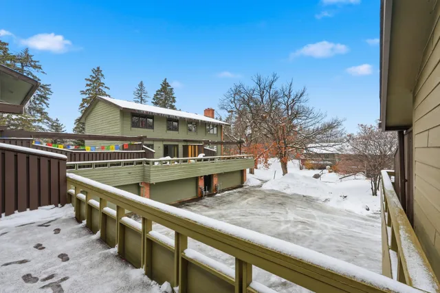 $307,500 | 1275 Brighton Square, New Brighton, MN 55112