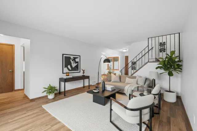 $307,500 | 1275 Brighton Square, New Brighton, MN 55112