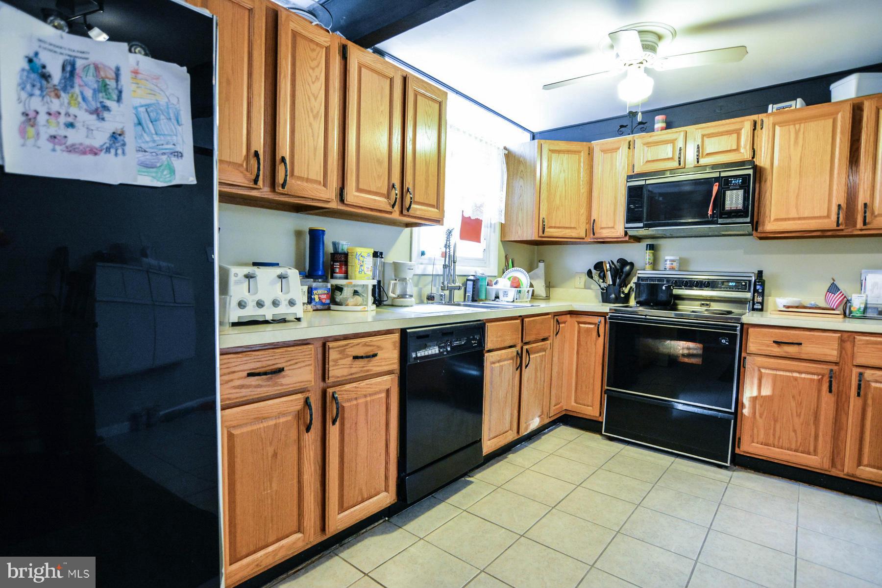 7210 Ridgeway Drive Manassas, VA 20112 - Photo 11 of 27 Kitchen