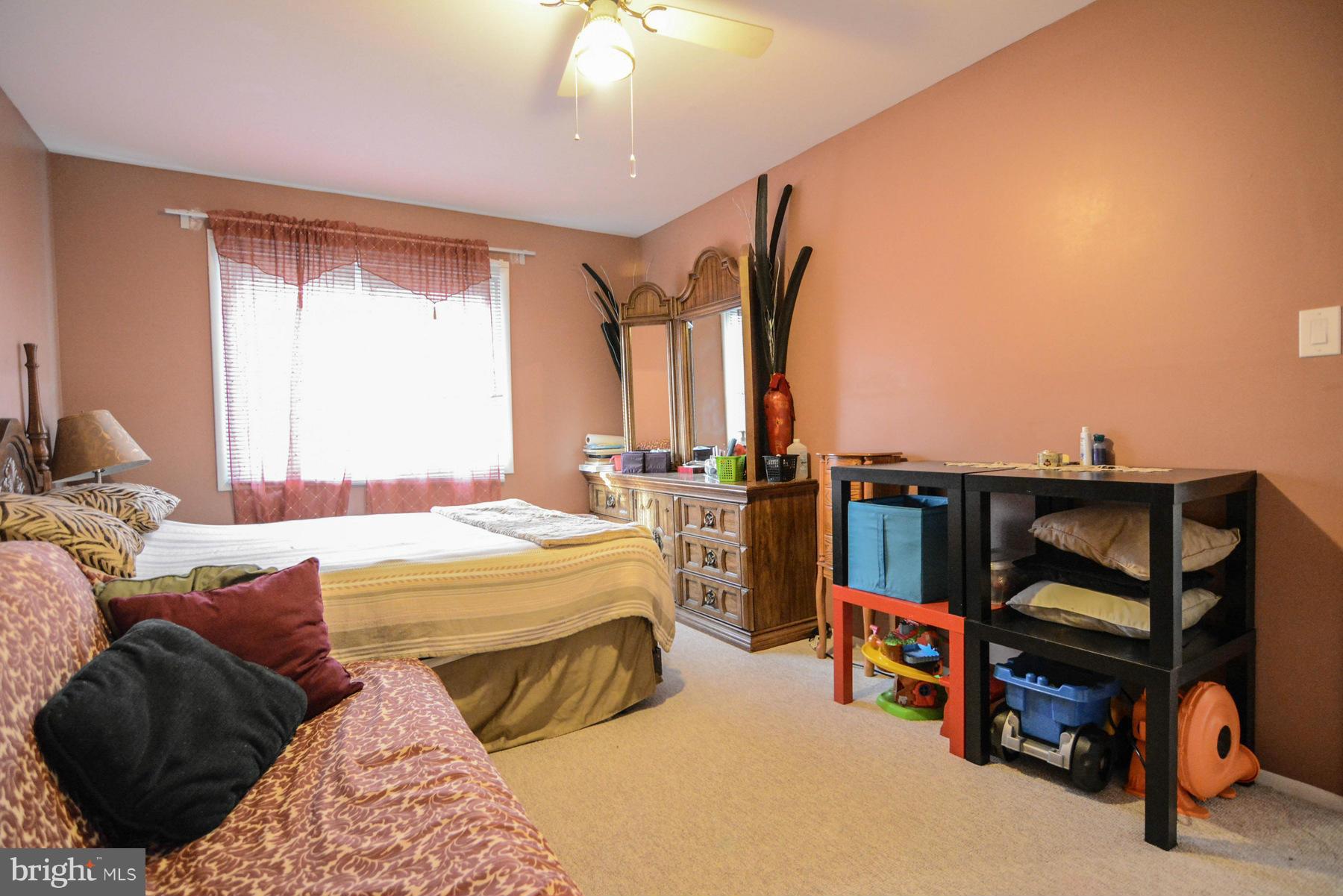7210 Ridgeway Drive Manassas, VA 20112 - Photo 23 of 27 Bedroom