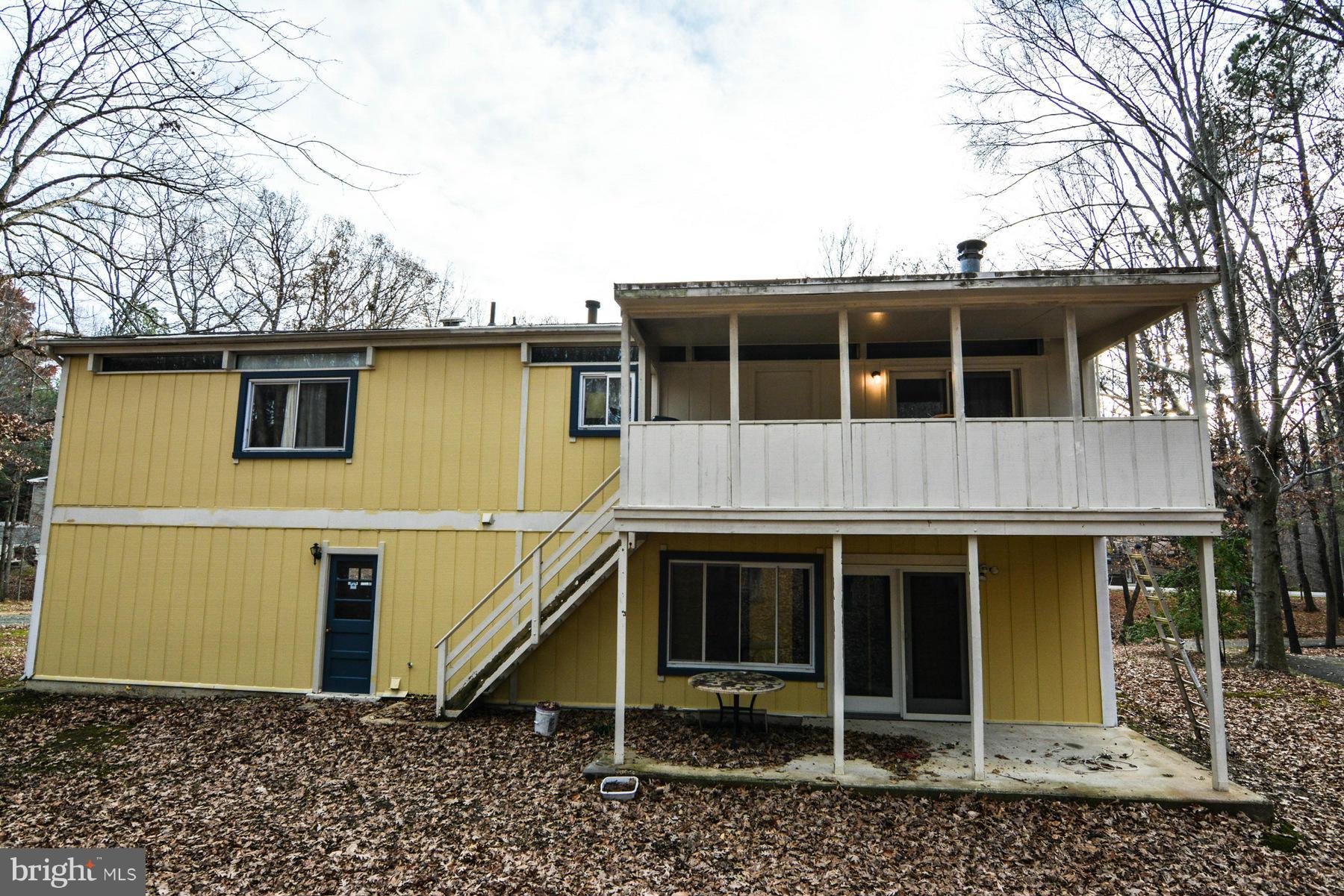 7210 Ridgeway Drive Manassas, VA 20112 - Photo 26 of 27 Exterior (Rear)