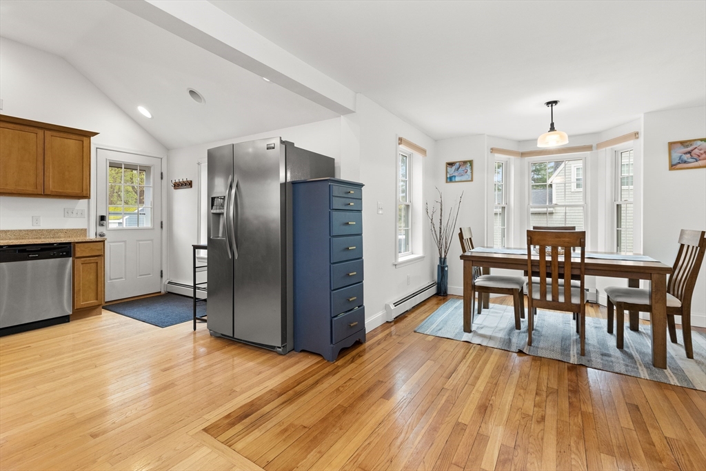 229 Highland Street Hamilton, MA 01982 - Photo 8 of 35
