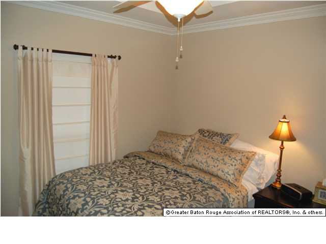 10716 Royal Ridge Avenue Baton Rouge, LA 70810 - Photo 20 of 24 Gallery Image 20