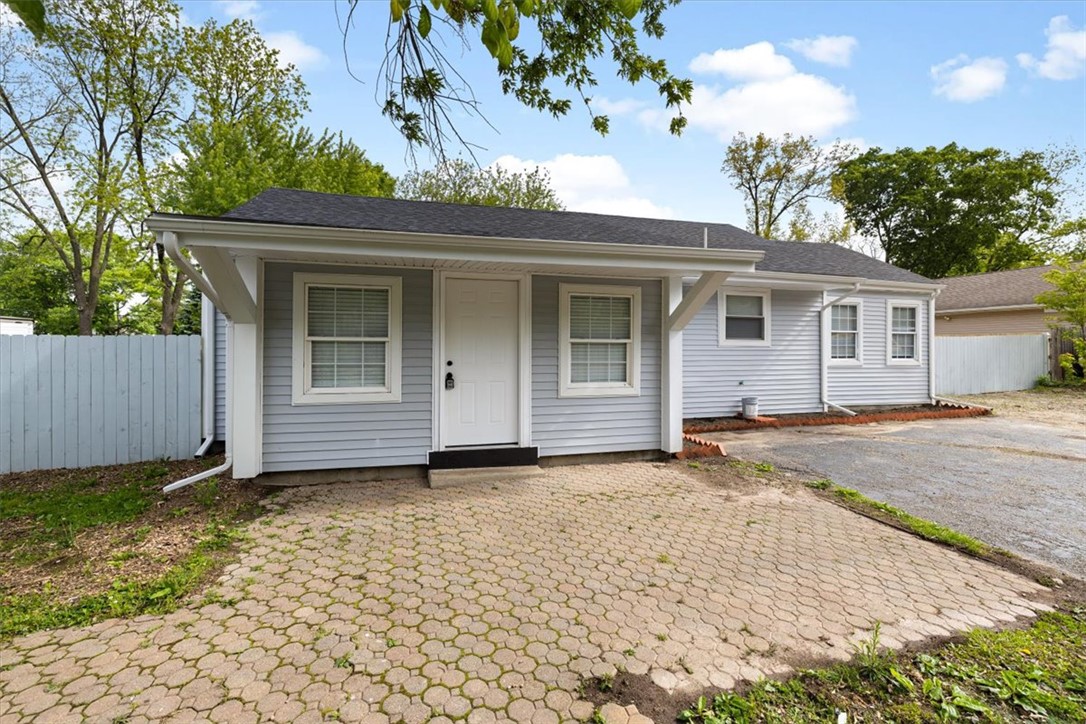 629 Little Meadow Drive Riverside, OH 45404 - Photo 3 of 48 This inviting home presents a charming exterior with modern siding and a convenient paved driveway.