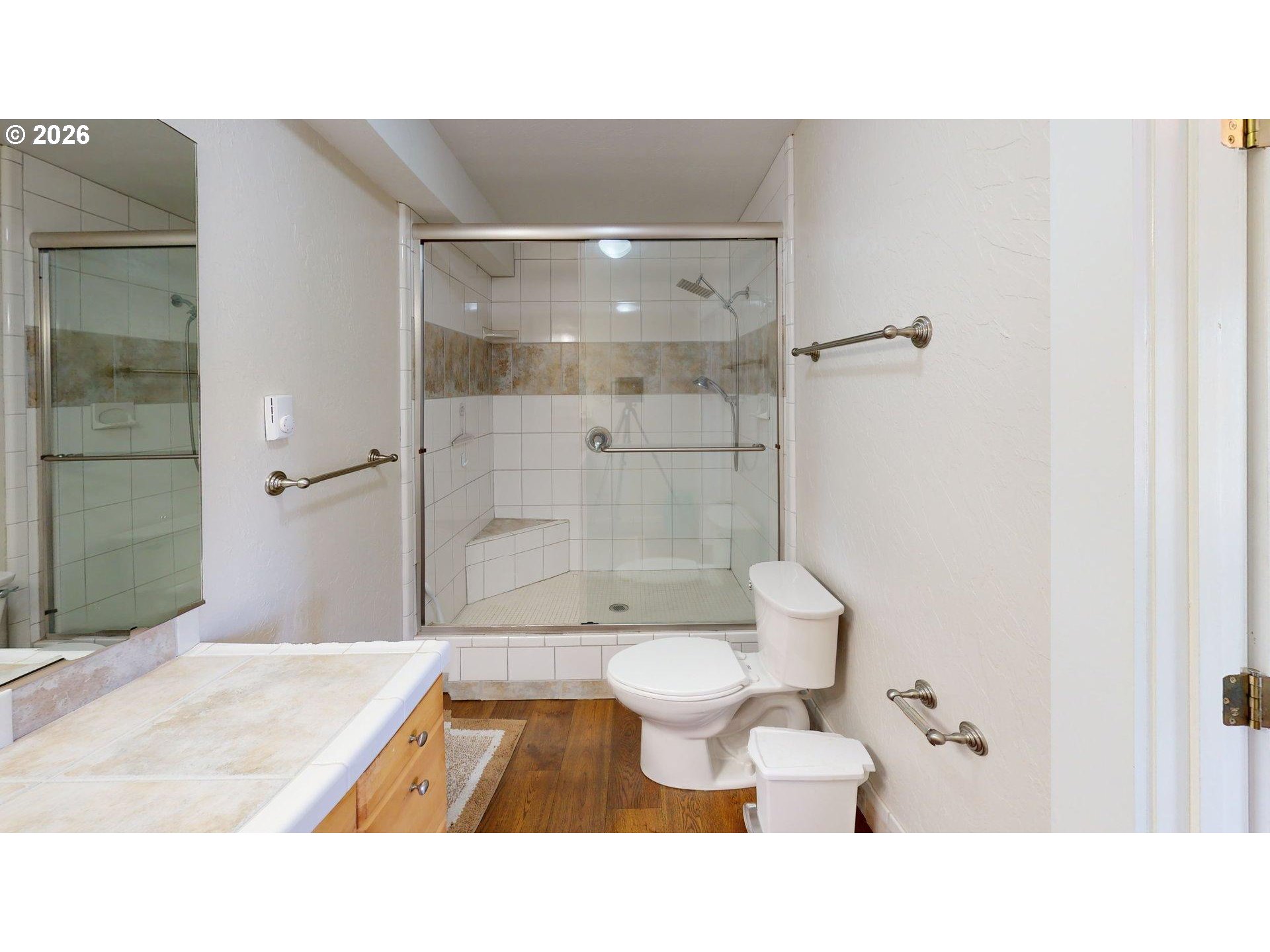 95950 North Bank Rogue River Road Gold Beach, OR 97444 - Photo 29 of 41 Bathroom, Attached