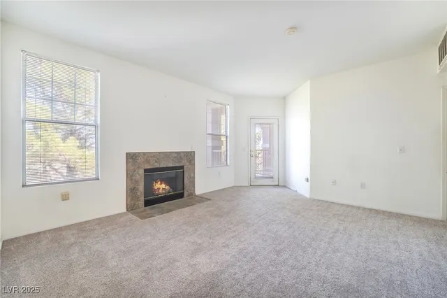 $1,700 | 8555 West Russell Road, Unit 2011, Las Vegas, NV 89113